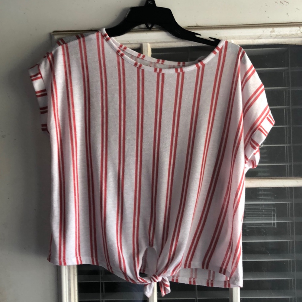 2 Aeropostale t shirts.  SO CUTE!